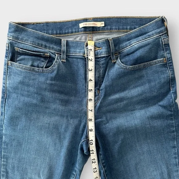 Women's Levi 710 Super-Skinny Jeans | 30x30 - Picture 4 of 12